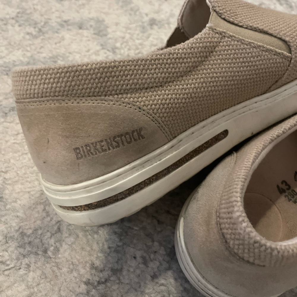 BIRKENSTOCK SLIP ON